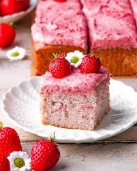 Strawberry Cake – Fresh, Moist & Creamy Strawberry Delight